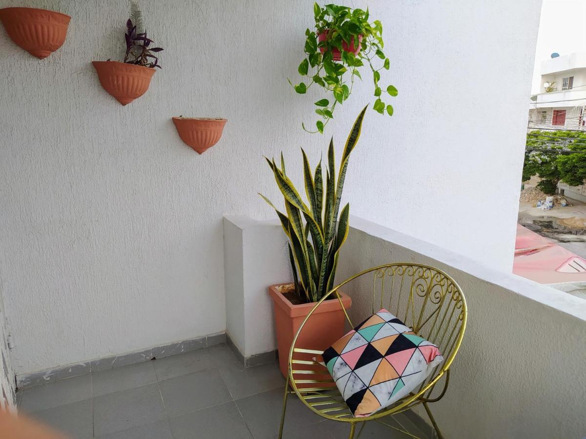ホテル Urbanizacion Buenavista - Av Crisanto Luque Cartagena エクステリア 写真